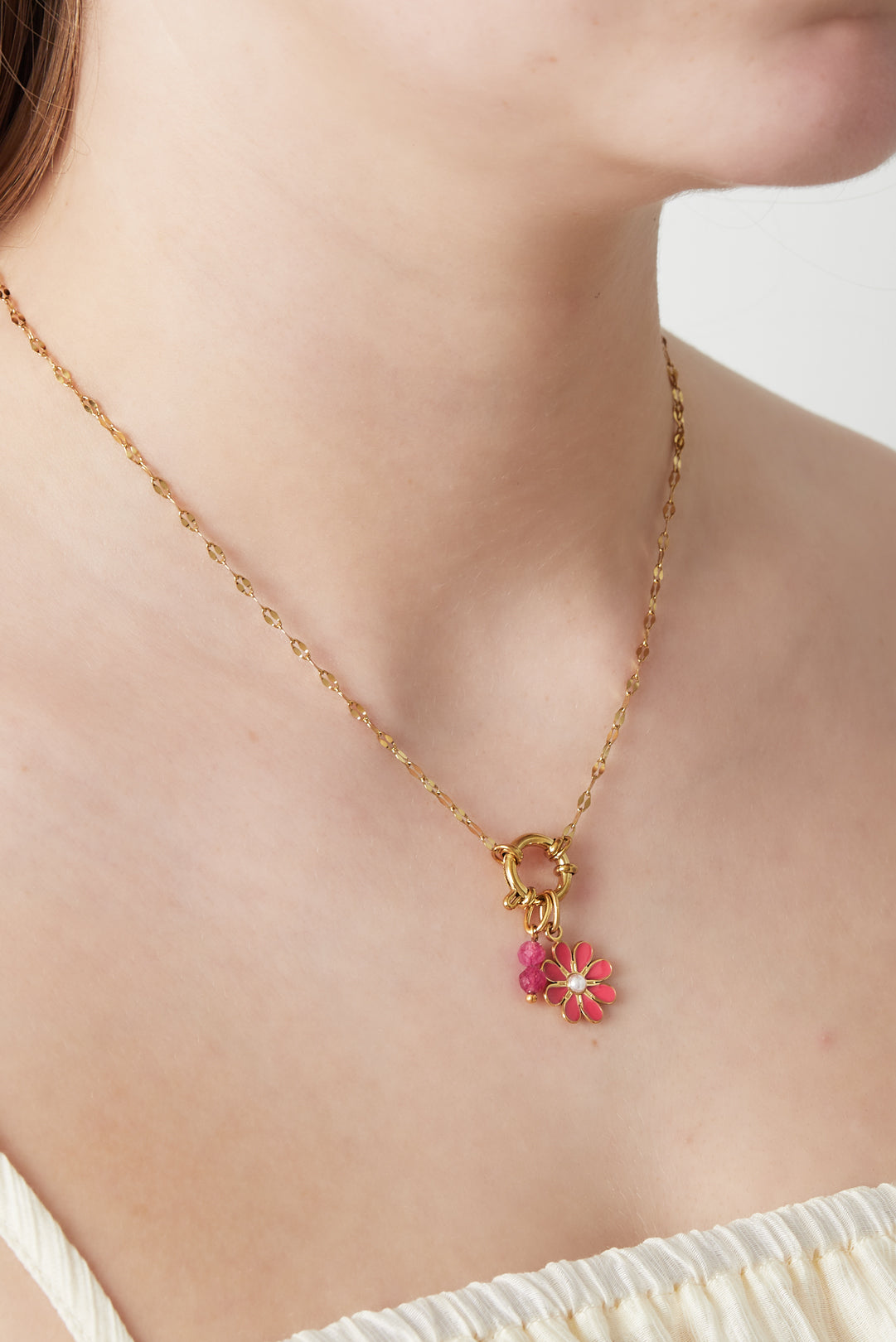 Collana Donna Placcata Oro 14K con Charm e Fiore Rosso – 37-45 cm